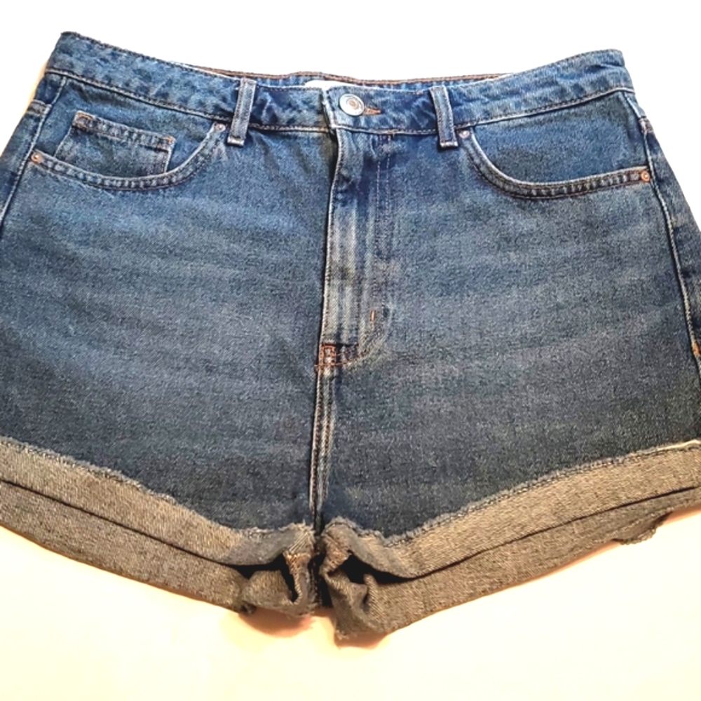Forever 21 Short Los Angeles size 28 Made in Egypt Very good condition